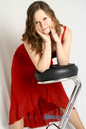 105359 - Alyona Alter: 33 - Russland