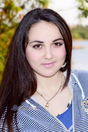 139756 - Irma Alter: 26 - Ukraine