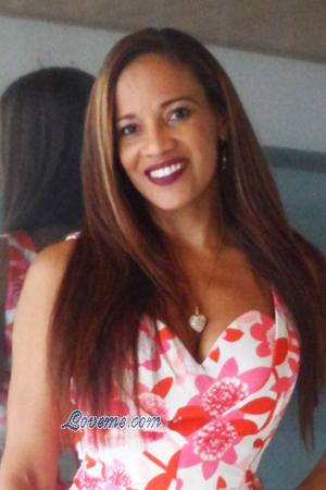 154438 - Yenis Alter: 49 - Kolumbien