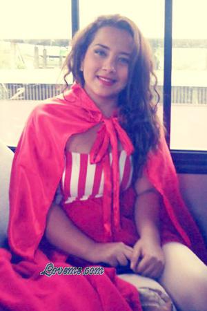 156491 - Grace Alter: 29 - Ecuador