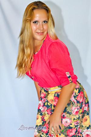 157102 - Elena Alter: 29 - Ukraine