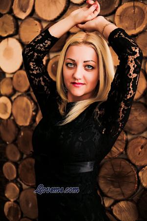 165621 - Anna Alter: 37 - Ukraine