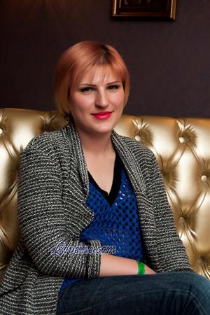 168469 - Victoria Alter: 39 - Ukraine