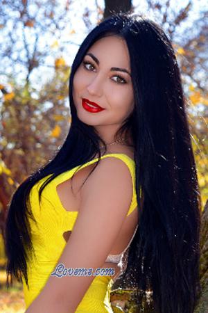 168898 - Karolina Alter: 40 - Ukraine