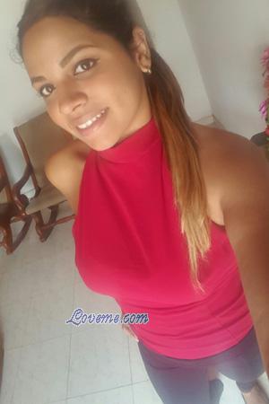 169001 - Gheraldine Alter: 30 - Kolumbien