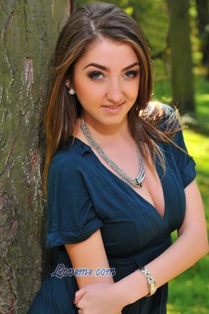 169126 - Elena Alter: 27 - Ukraine