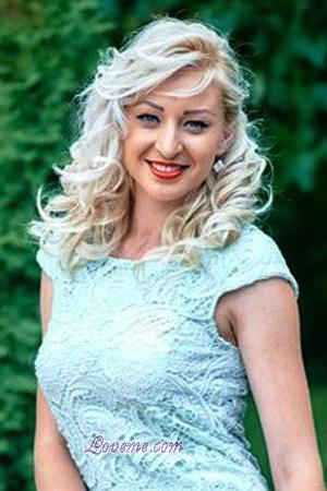 170922 - Alvina Alter: 31 - Ukraine