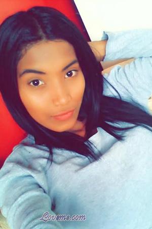 172467 - Yerardine Alter: 27 - Venezuela