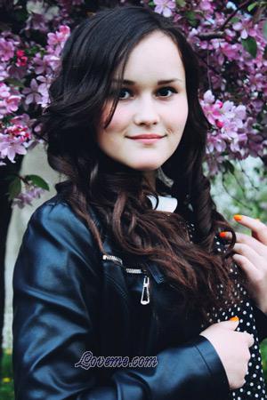 177589 - Diana Alter: 21 - Ukraine