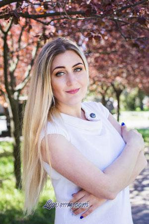 179741 - Anna Alter: 36 - Ukraine