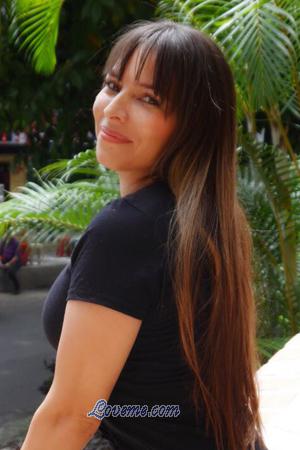 180790 - Eucaris Alter: 43 - Kolumbien