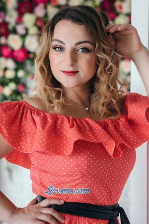 181388 - Anna Alter: 36 - Ukraine