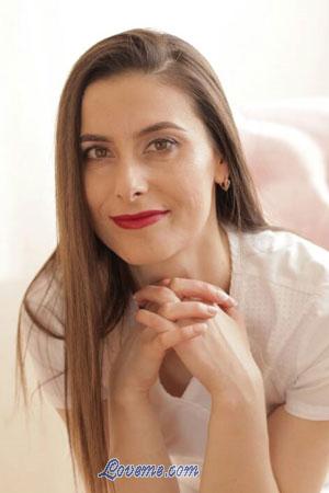 182031 - Olga Alter: 35 - Ukraine