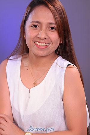 182320 - Lanie Alter: 33 - Philippinen