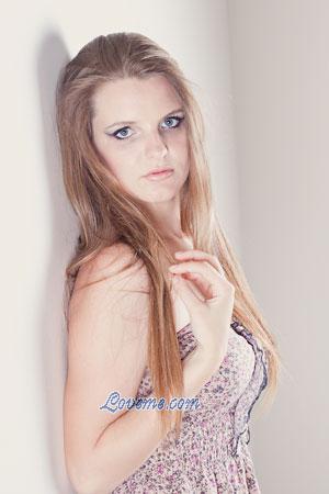 182869 - Maria Alter: 30 - Ukraine