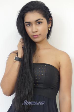 182957 - Yannine Alter: 28 - Kolumbien