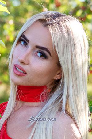 183517 - Yaroslava Alter: 39 - Ukraine