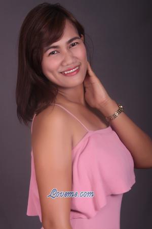 Ladies of Philippinen