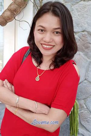 191813 - Janjira Alter: 44 - Thailand