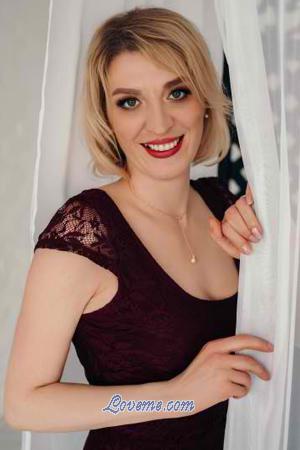 193265 - Yana Alter: 44 - Ukraine