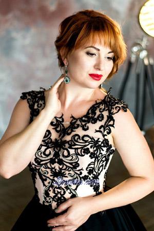 193283 - Karyna Alter: 39 - Ukraine