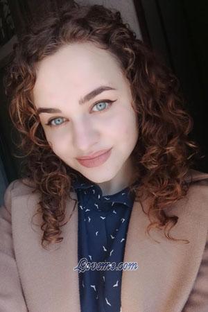 196570 - Elizaveta Alter: 26 - Ukraine