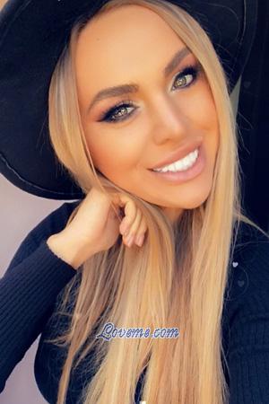 196736 - Ilona Alter: 33 - Ukraine