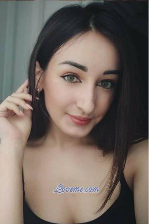 196813 - Julia Alter: 31 - Ukraine