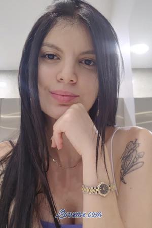 198520 - Geraldin Alter: 28 - Kolumbien