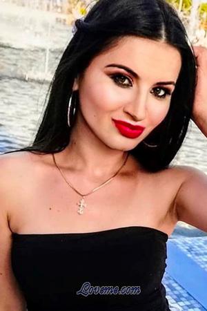 200367 - Elena Alter: 31 - Ukraine