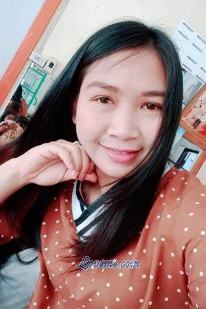 200683 - Phatcharaporn Age: 33 - Thailand