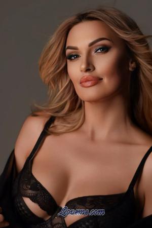 202488 - Ekaterina Alter: 37 - Russia