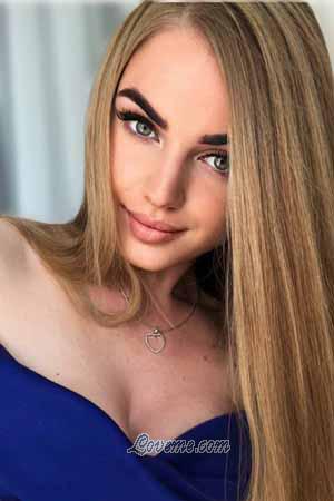 203102 - Iryna Alter: 28 - Ukraine