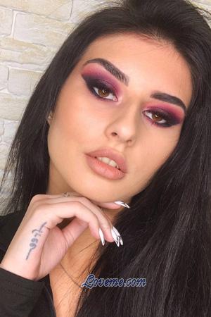 203467 - Victoria Alter: 26 - Ukraine