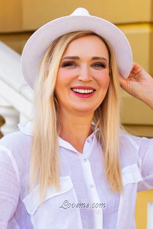 203817 - Alena Alter: 50 - Ukraine