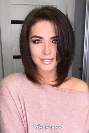 204116 - Ekaterina Alter: 30 - Ukraine