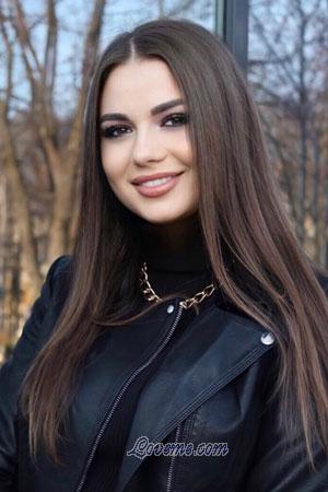 204289 - Evgeniya Alter: 24 - Ukraine