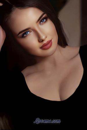 204898 - Tatiana Alter: 25 - Ukraine