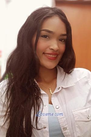 204909 - Jennifer Alter: 29 - Kolumbien