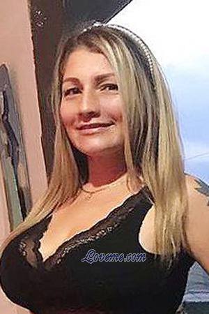 205106 - Angie Alter: 44 - Costa Rica