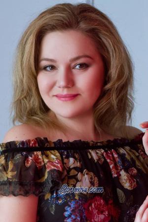 205366 - Juliya Alter: 45 - Ukraine