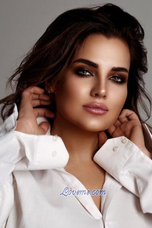 205548 - Yuliya Alter: 40 - Ukraine