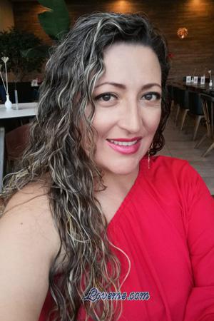 205749 - Yasmin Aleyda Alter: 44 - Kolumbien