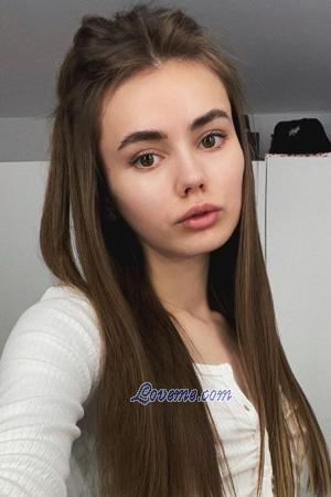 205812 - Liya Alter: 23 - Weißrussland