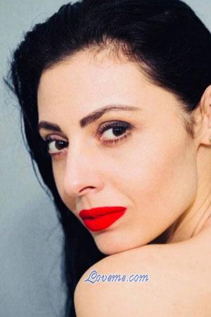 206667 - Yana Alter: 40 - Ukraine