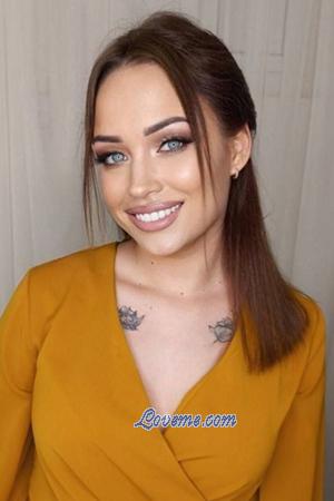 208049 - Valeriia Alter: 20 - Moldova