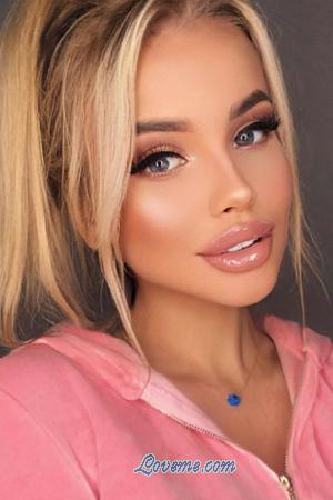 208205 - Daria Alter: 22 - Ukraine