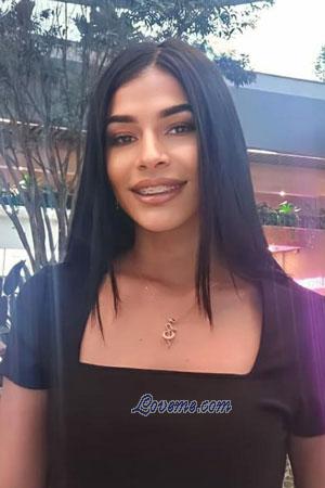 208254 - Luisana Alter: 26 - Kolumbien