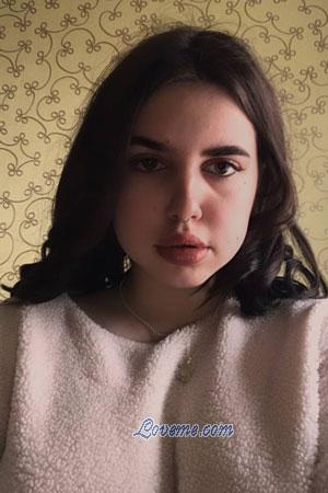 208575 - Anna Alter: 22 - Ukraine