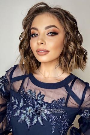 209812 - Olga Alter: 26 - Ukraine